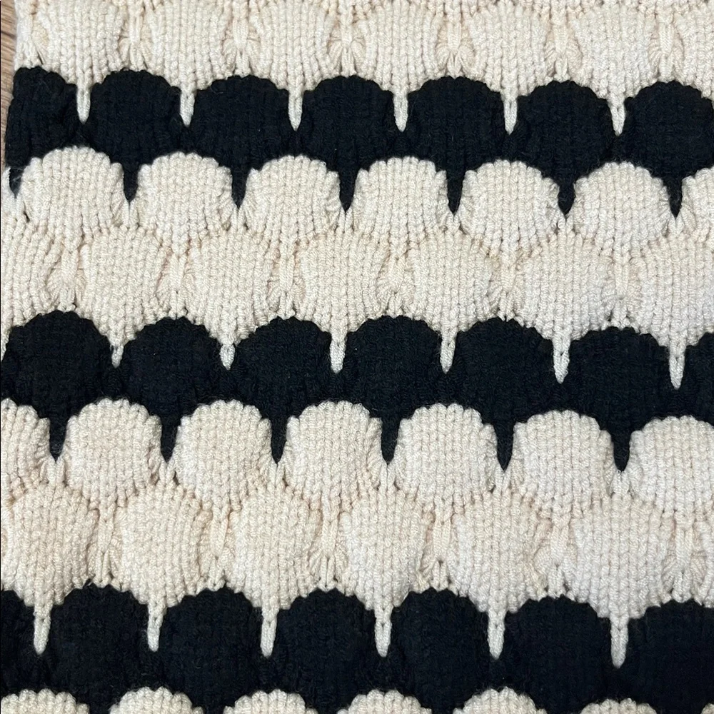 Pretty garden cream/black textured sweater, size small (oversized)